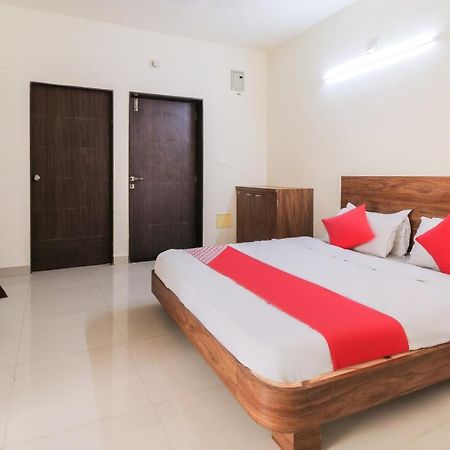 Oyo 63903 Hotel Shree Ram Villa Dwārka 外观 照片