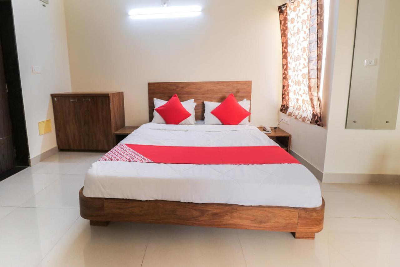 Oyo 63903 Hotel Shree Ram Villa Dwārka 外观 照片
