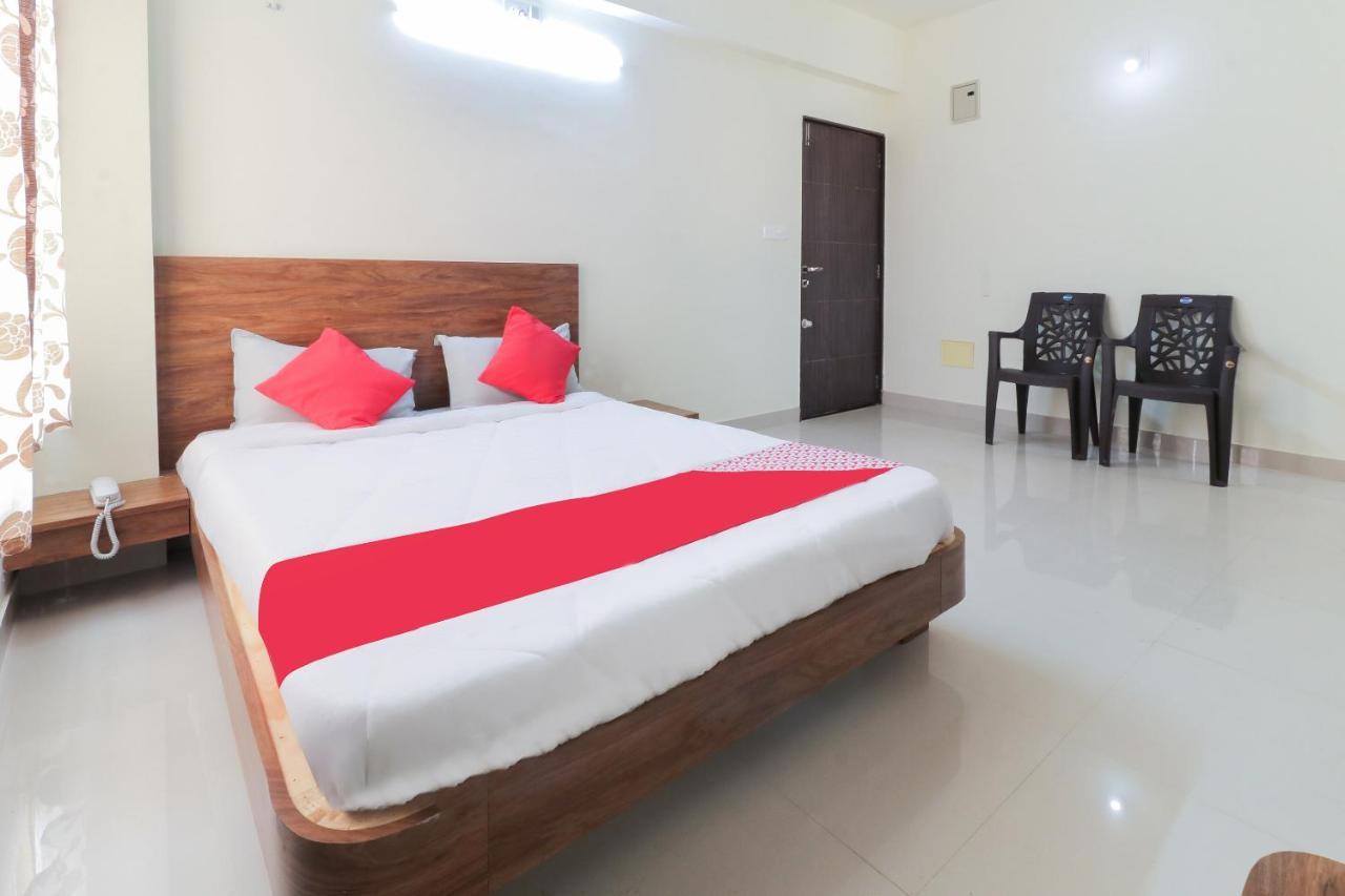 Oyo 63903 Hotel Shree Ram Villa Dwārka 外观 照片
